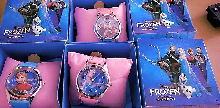 Relojes con imagen Real de Disney Frozen 2 para niños, reloj de pulsera de dibujos animados de princesa Elsa, regalo para niñas, juguetes de fiesta