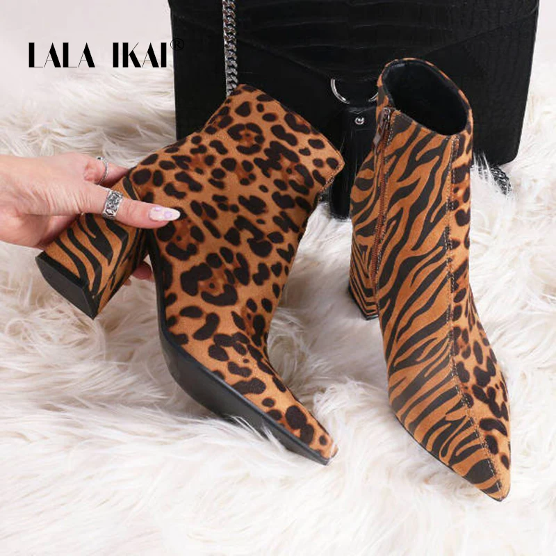 

LALA IKAI Women Leopard Ankle Boots Patchwork Chunky Heel Shoes Flock Pointed Toe Boots Female Sexy Zipper Chelsea Boots C5406-4