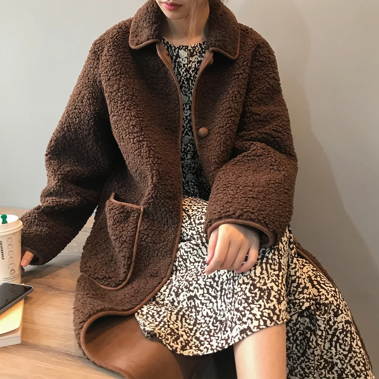 Винтажное длинное меховое пальто из овечьей шерсти с отложным воротником и длинным рукавом, зимние женские топы на одной пуговице, Женское пальто Casaco Feminino