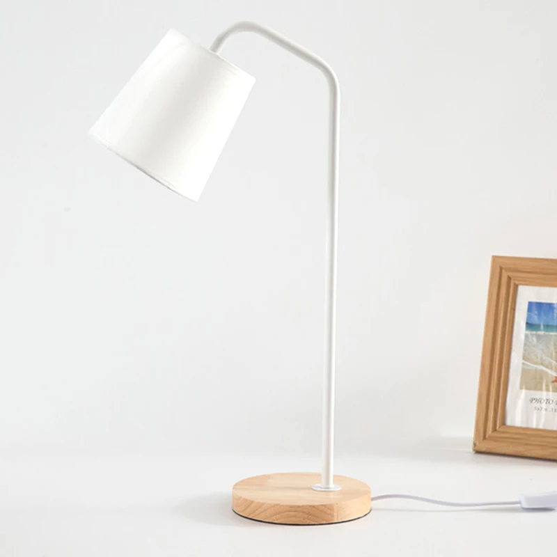 

Nordic Minimalist Table Lamp LED USB Solid Wood Light Study Bedroom Dormitory Modern Reading Light L9
