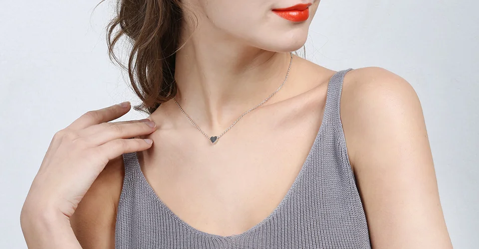 LOVR миниатюрное ожерелье в виде звезды луны сердца для женщин, подарок для девушки, милое Золотое серебряное ожерелье, ювелирное изделие