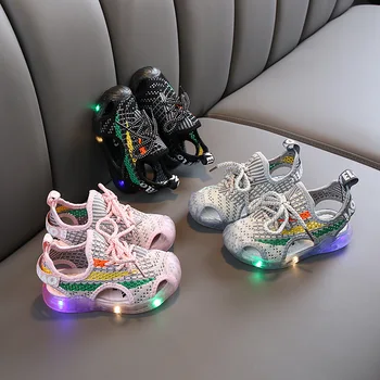 

2020 Summer Flying Woven New Light Baotou Cool Shoes 1-5 Years Old Boys Beach Shoes Children 3 Girls Soft Bottom Flash Shoes PVC