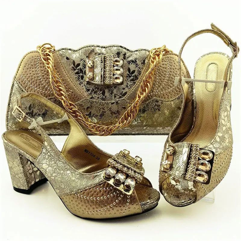 MM1104 GOLD SIZE 38-43 Heel 8.5CM 1.05KG RMB235