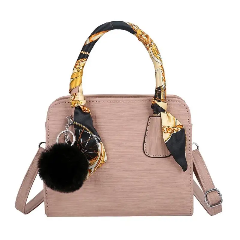 Женские сумки на плечо для женщин Новая модная сумка через плечо роскошные сумки женские Сумки Дизайнерская Дорожная сумка с комочком шерсти - Цвет: Розовый