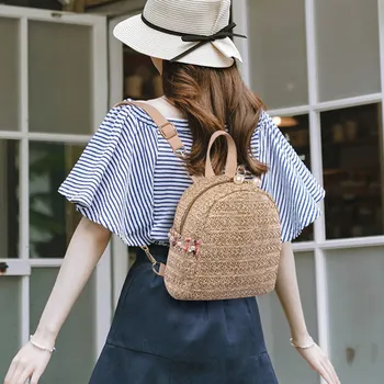 

Lightweight Korean Style Ladies Backpack Woven Pearl Small Staw Women Bagpack Outdoor Casual Bags