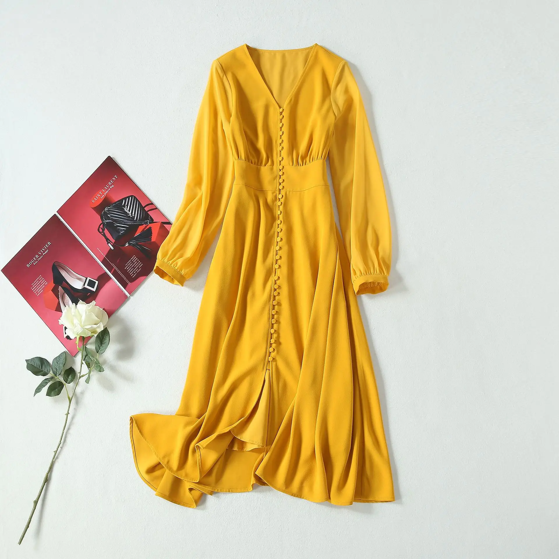 

New European and American women's dresses for spring 2020 Long-sleeved v-neck The flounces are irregular Fashionable dress