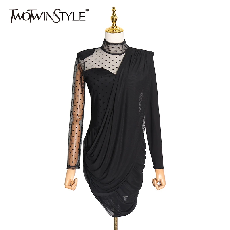 Женское асимметричное платье TWOTWINSTYLE весеннее в горошек с высоким воротником и