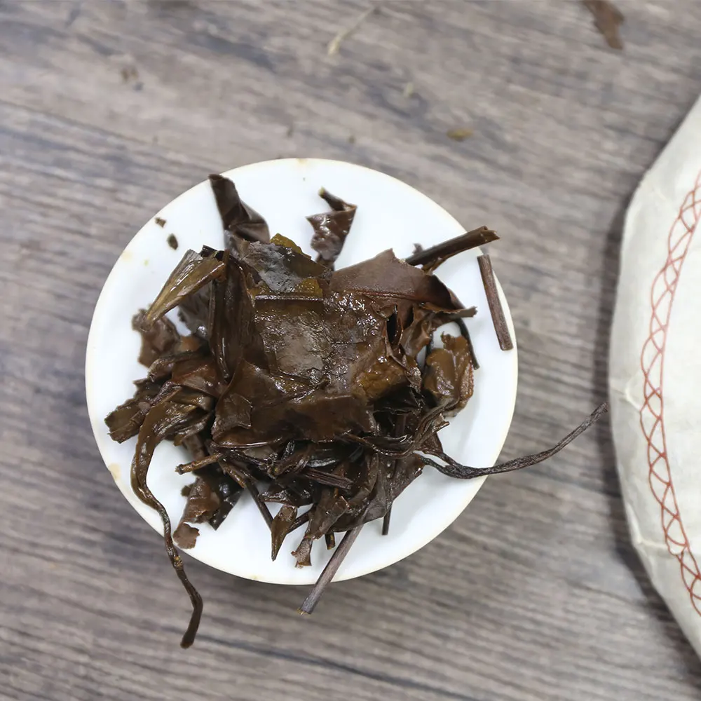 Chinese Tea Ancient Tree Shou Mei White Tea Bai Cha Tea Leaf Cake 350g