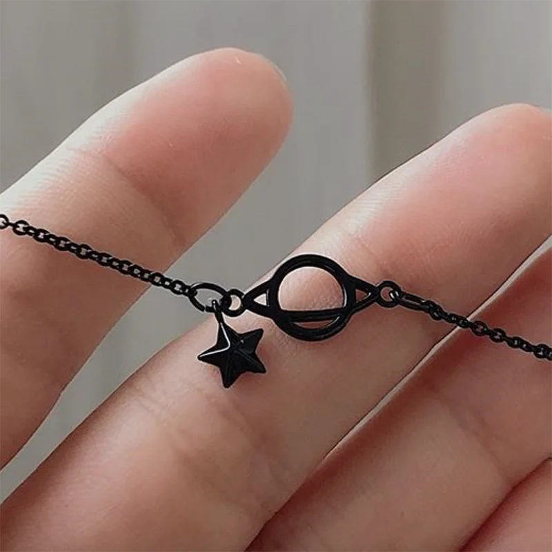 Gelang Hitam Planet Stars Gothic Punk Warna Perak Dapat