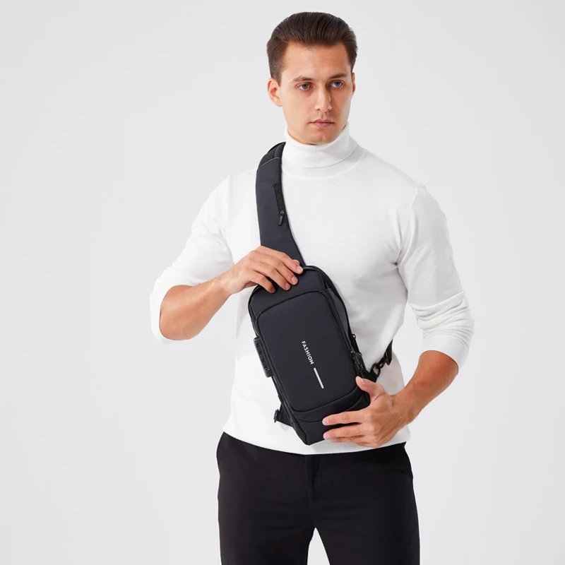 USB charging sport shoulder bag – Affini Bloom