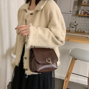 

2020 popular new net red soft bag female bag Korean version of the wild messenger bag high-quality texture fashion small bag