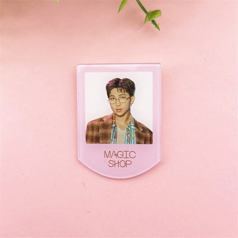 KPOP Bangtan мальчики держатель мобильного телефона Волшебный Магазин Броши Булавки JUNG KOOK JIMIN значки карта душа Persona FH189