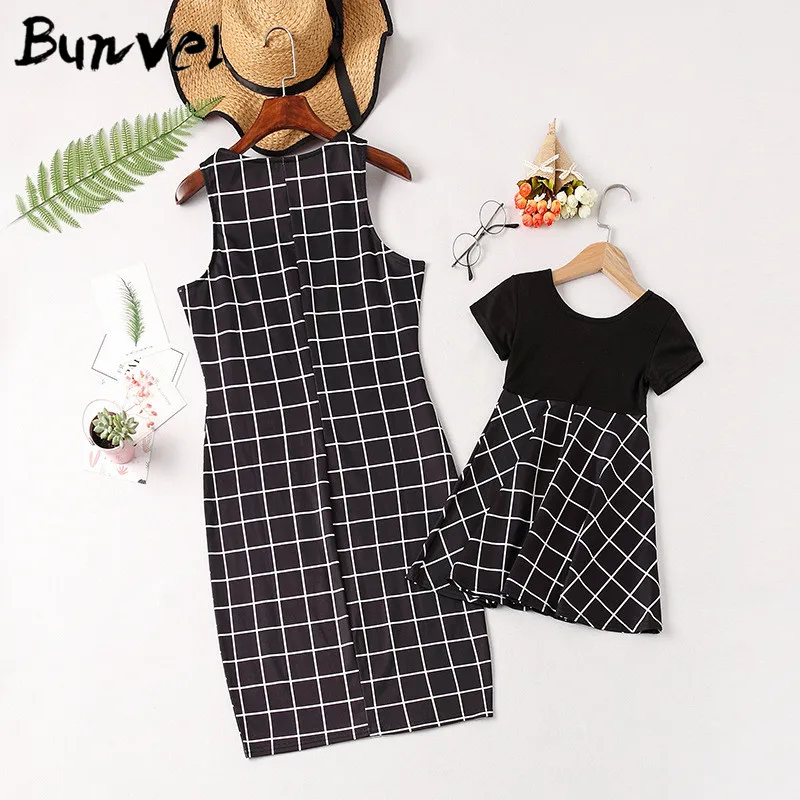Bunvel/Одежда для мамы и дочки; Черная клетчатая Одежда для маленьких девочек; одинаковые комплекты для семьи; платья для малышей; платья для девочек; Vestidos