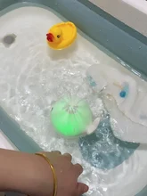 Luz intermitente de baño para bebé y Agua pulverizada, ballena de juguete, reacción al agua, juguetes de baño para bebé, lámpara, juguetes de baño