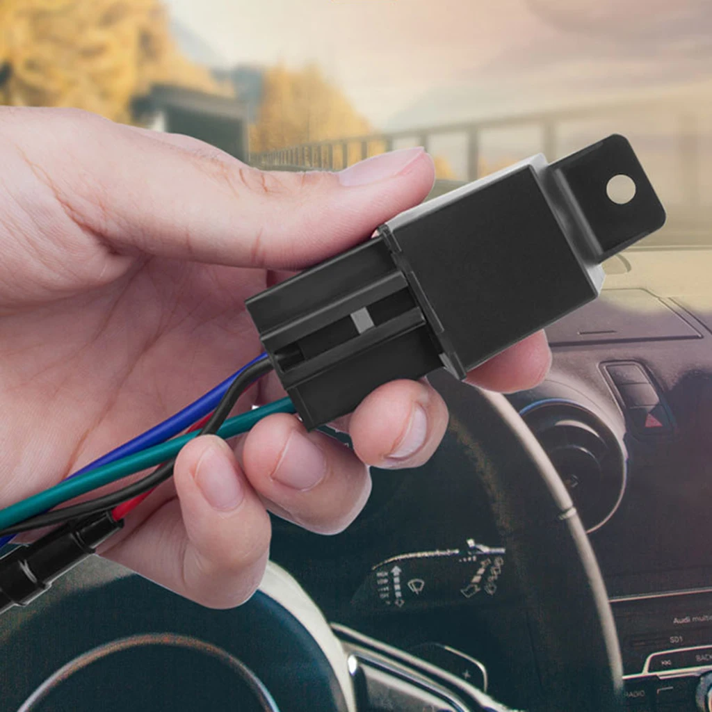 Relay GPS Tracker Mini GPS Tracker Car GPS Locator Cut Off Oil Fuel  GPS LBS Anti-theft Tracker Real-time Track Remote Control