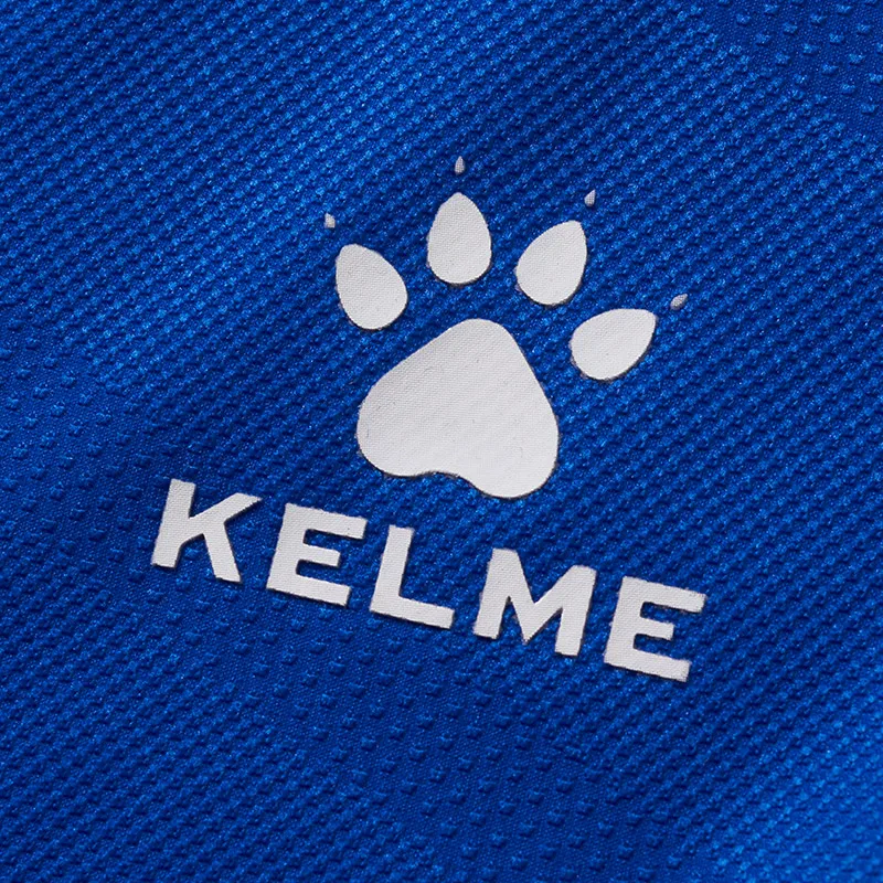 KELME Football Training Suit Long-sleeved Knitted Half Zipper Top Sportswear Thumb Button Sweater 8061TT1007 winter sweatshirt