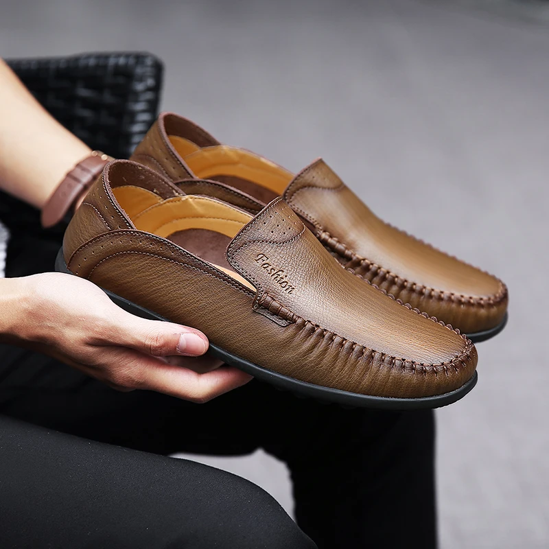 

2019 Leather Men Shoes Luxury Brand Italian Casual Mens Loafers Moccasins Breathable Slip on Black Driving Shoes