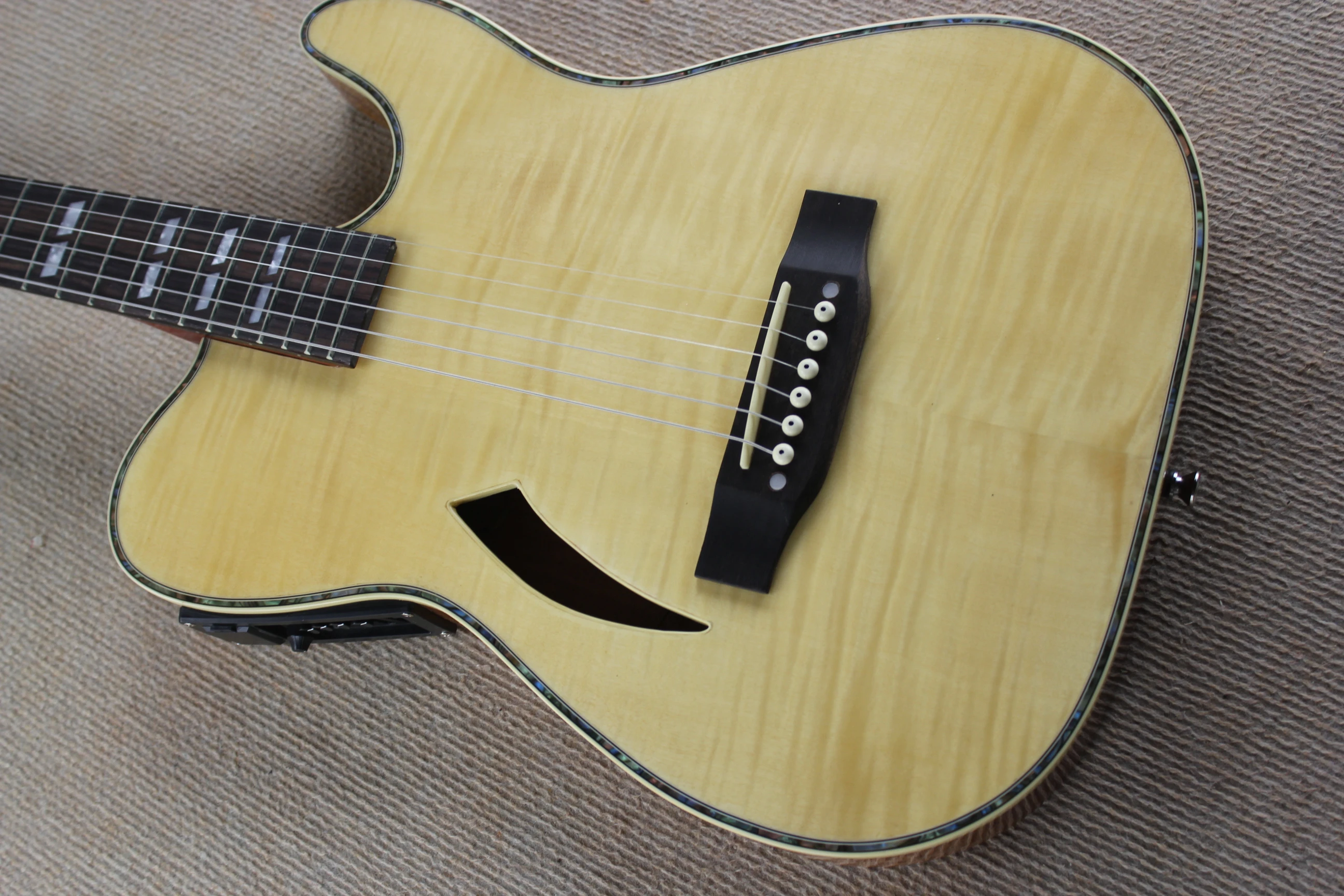 Solid Body Acoustic atelieryuwa.ciao.jp