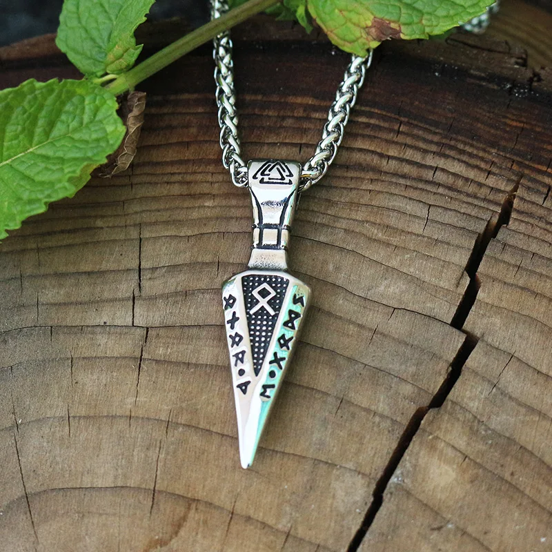 

1pcs Norse Viking valknut Triangle arrow rune pendant men Cool necklace stainless steel with viking rune letter