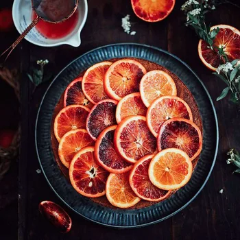 

Retro Disc Antique Metal Round Craft Storage Tray Dessert Cake Display Dish Dried Nuts Fruit Plate Retro Photography Tools