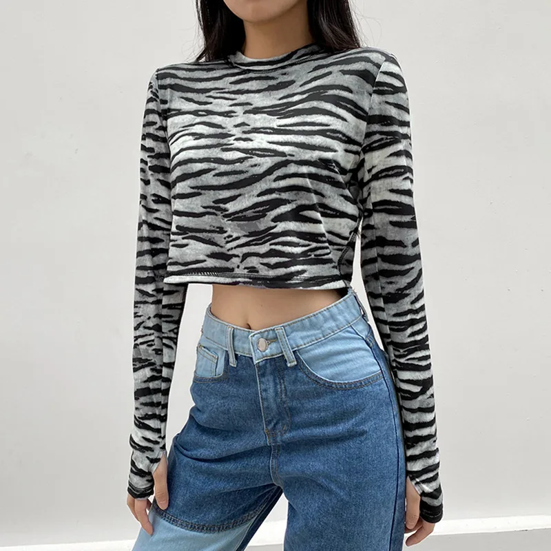 T Shirt Women Sexy Zebra Pattern Printed Crop Top Streetwear Fall Long Sleeve Crew Neck Animal Print Thumb Holes Basic Tee Shirt