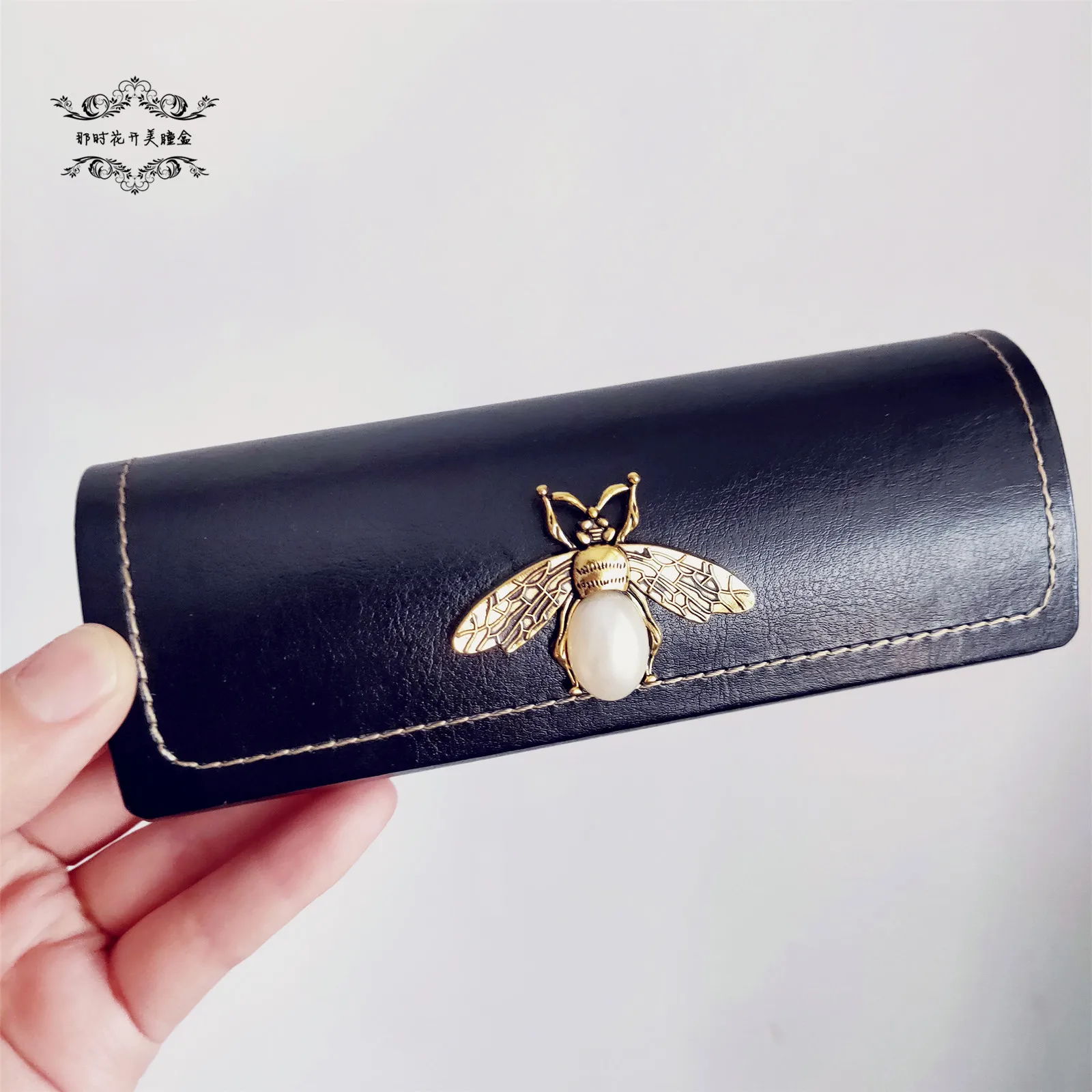 

Cubojue Sunglasses Box Women Men DIY Symbol Strong Glasses Cases Black Pink Fashion Eyewear Storage Magnetic Boxes