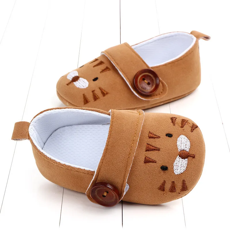 

Spring And Autumn Hot Selling Cartoon Embroidered BABY'S Shoes Button Velcro Baby Shoes Toddler Shoes 2008