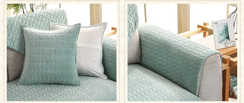 4696897645_1364846684