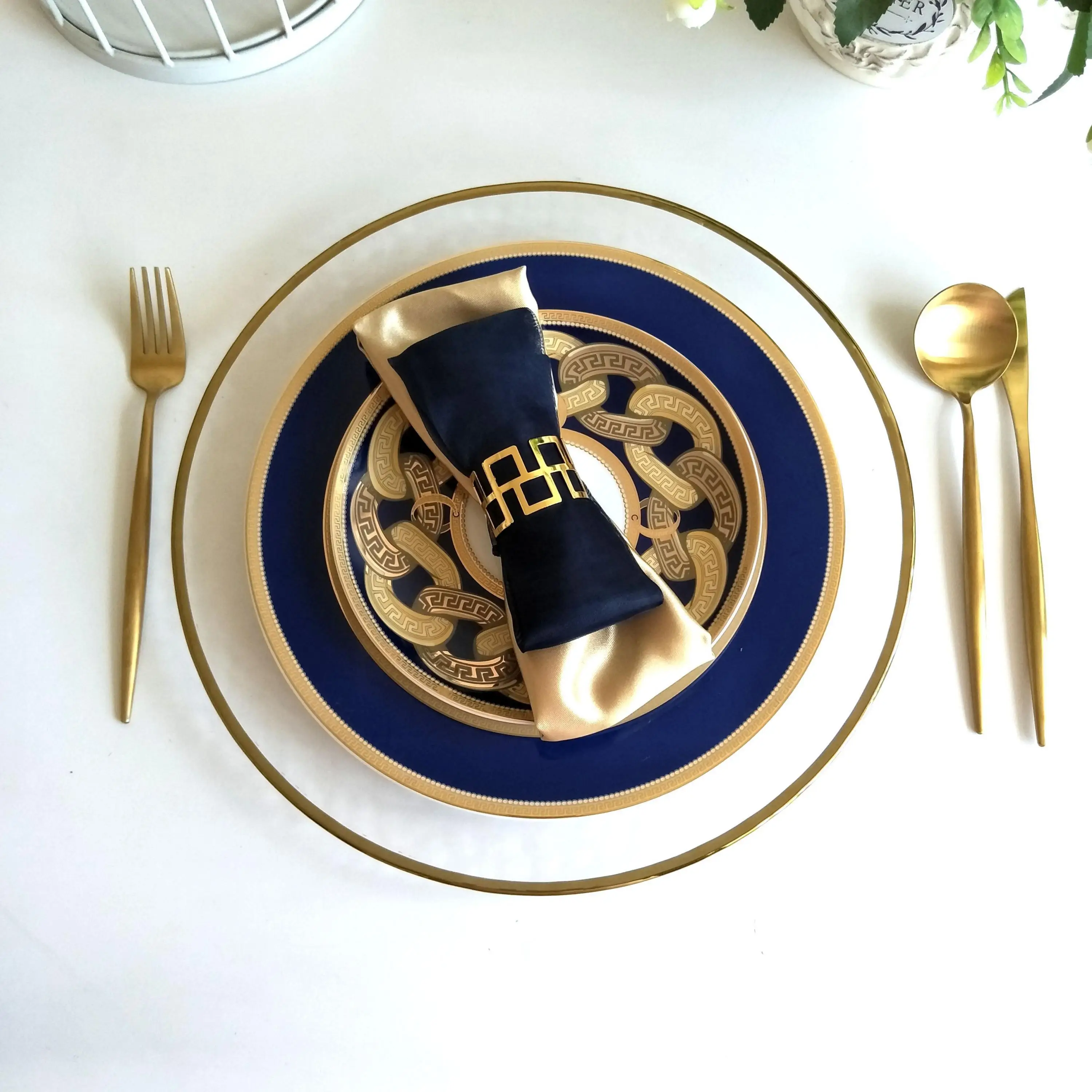 Роскошный синий портретный костяной набор посуды из фарфора Цзиндэчжэнь