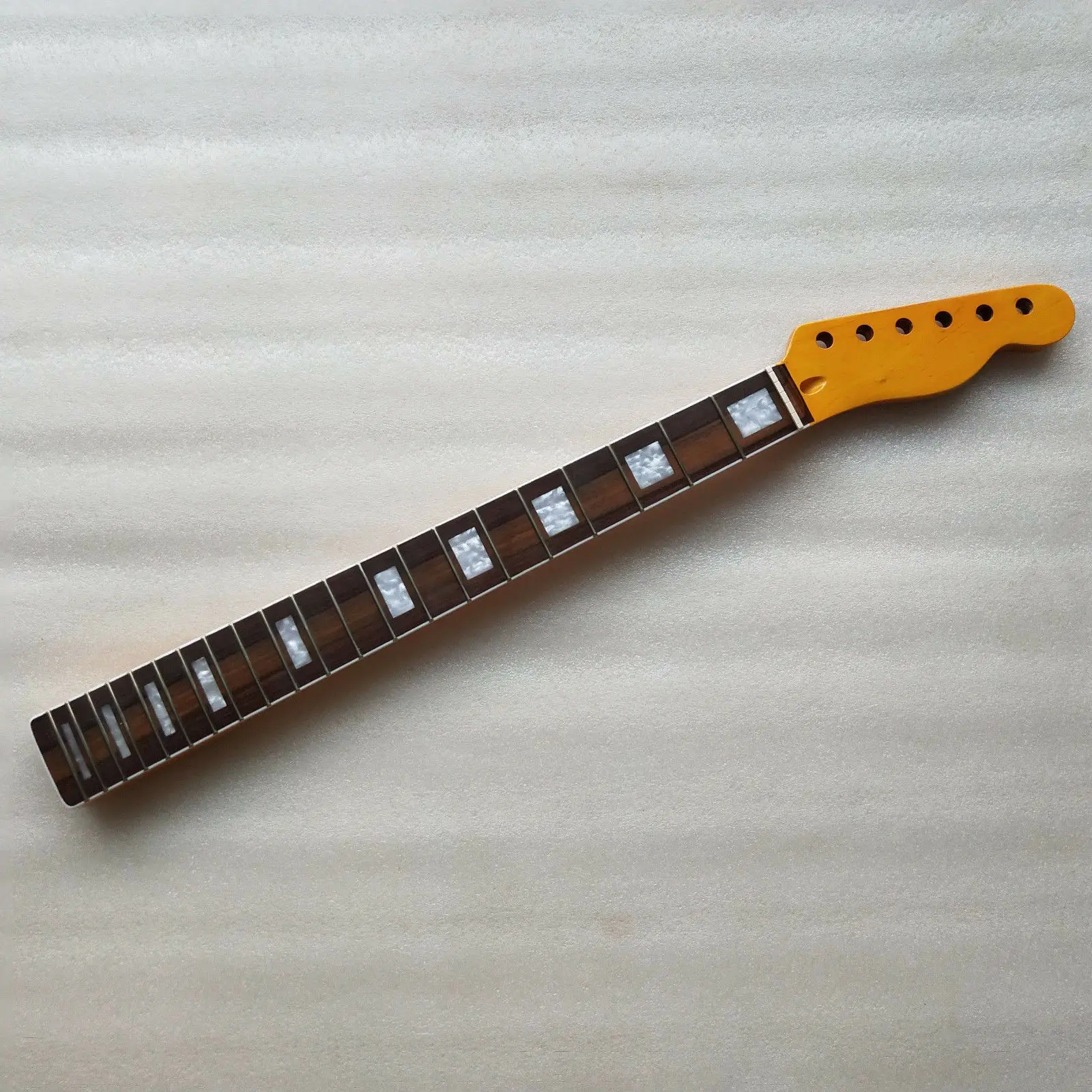 Electric Guitar Neck Parts replace Rosewood Fretboard Maple Wood 21