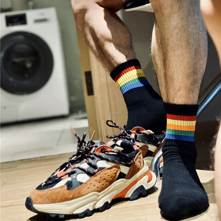 

Fashion Black Unique Design Rainbow Striped Socks Sexy Gay Top Vers Bottom Men Sports Tube Football Socks Comfortable