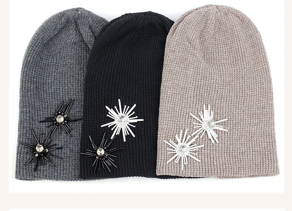 Geebro Adult Cashmere Glitter Rhinestone Beanie Hat With Tassel Sequins Floral Accessories Autumn Winter Warm Cuff Beanies Cap