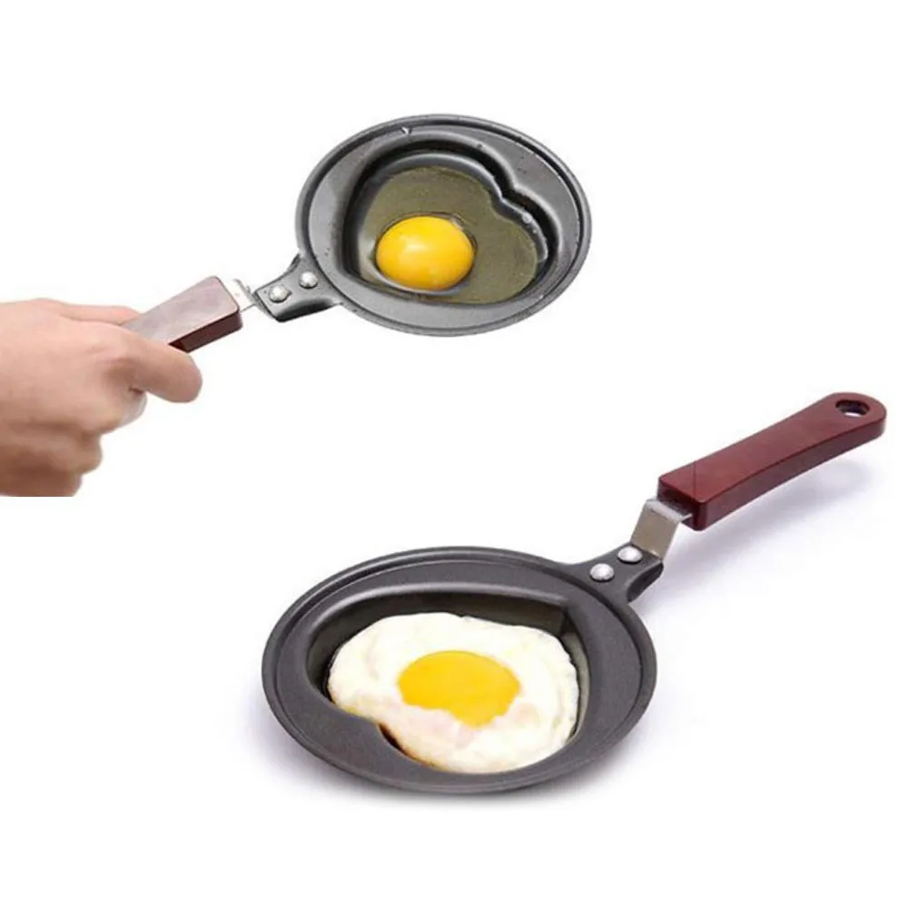 Черный Portable Mini Frying Pan Kitchen Supplies Heart-Shaped Omelette Pan With Handle Cooking Pan For Home Breakfast Tools - Цвет: Черный