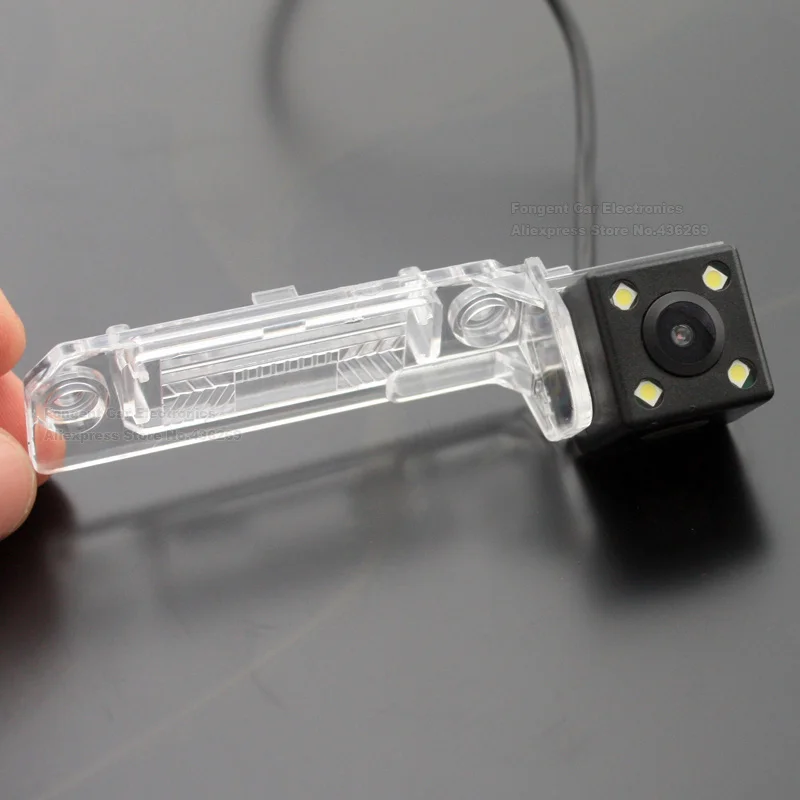 Car-Reverse-Camera-for-VW-Passat-B5-1996-2005-Touran-2003-2004-2005-2006-2007-2008-2009-2010 (15)