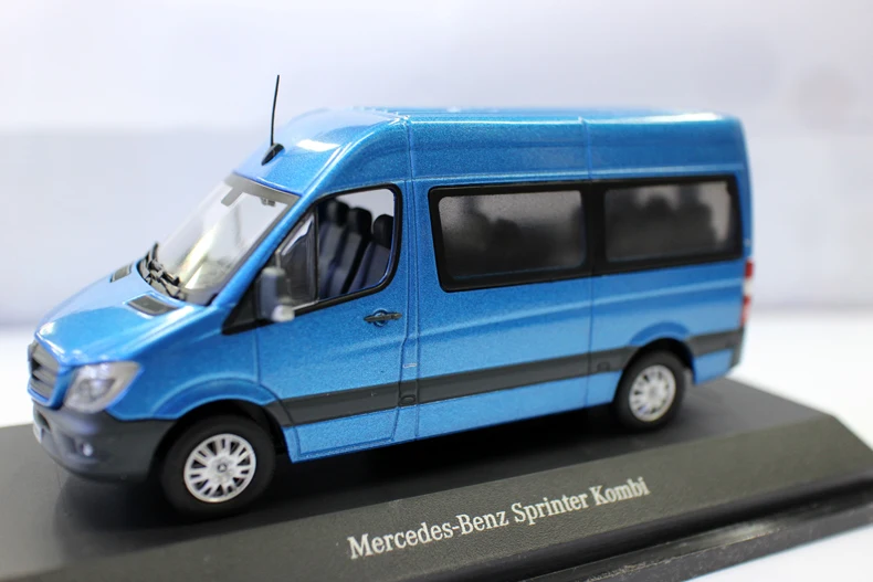 Nuovo Modello Di Auto Pressofuso In Scala 1/43 Sprinter Kombi Van Bus Pressofuso Per La Raccolta