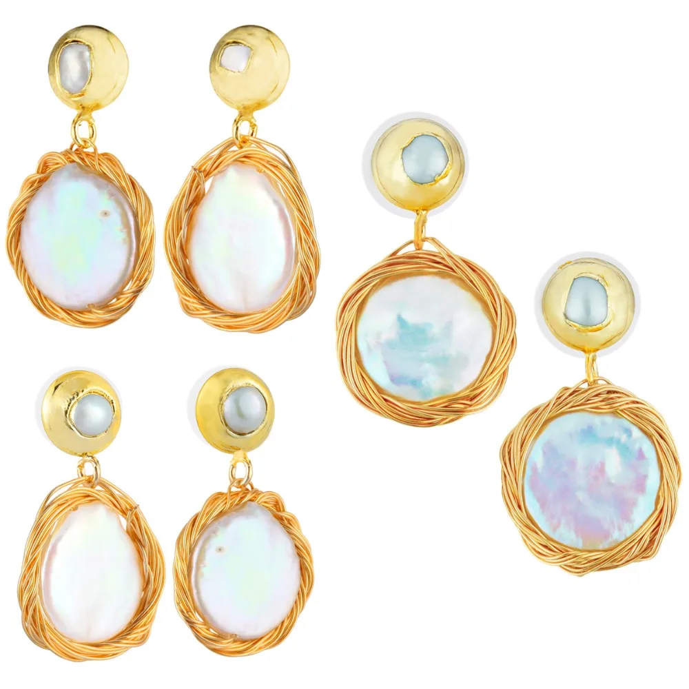 TUMBEELLUWA 구리 와이어 래핑 된 화이트 쉘 진주 귀걸이 여성, 민물 경작 된 진주 매달려 귀걸이