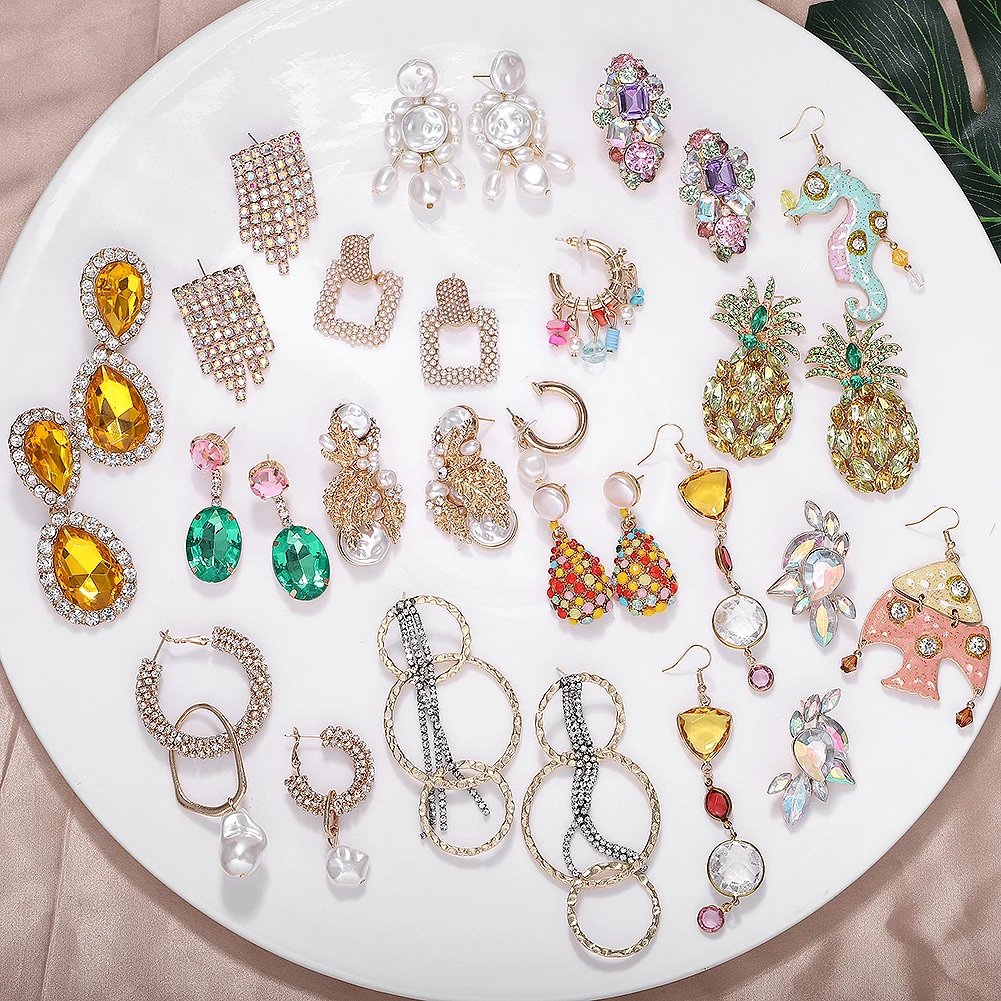 

Girlgo Za 2019 Vintage Bright Crystal Drop Earrings Women Fashion Pineapple Teardrop Earrings Maxi Gold Metal Statement Jewelry