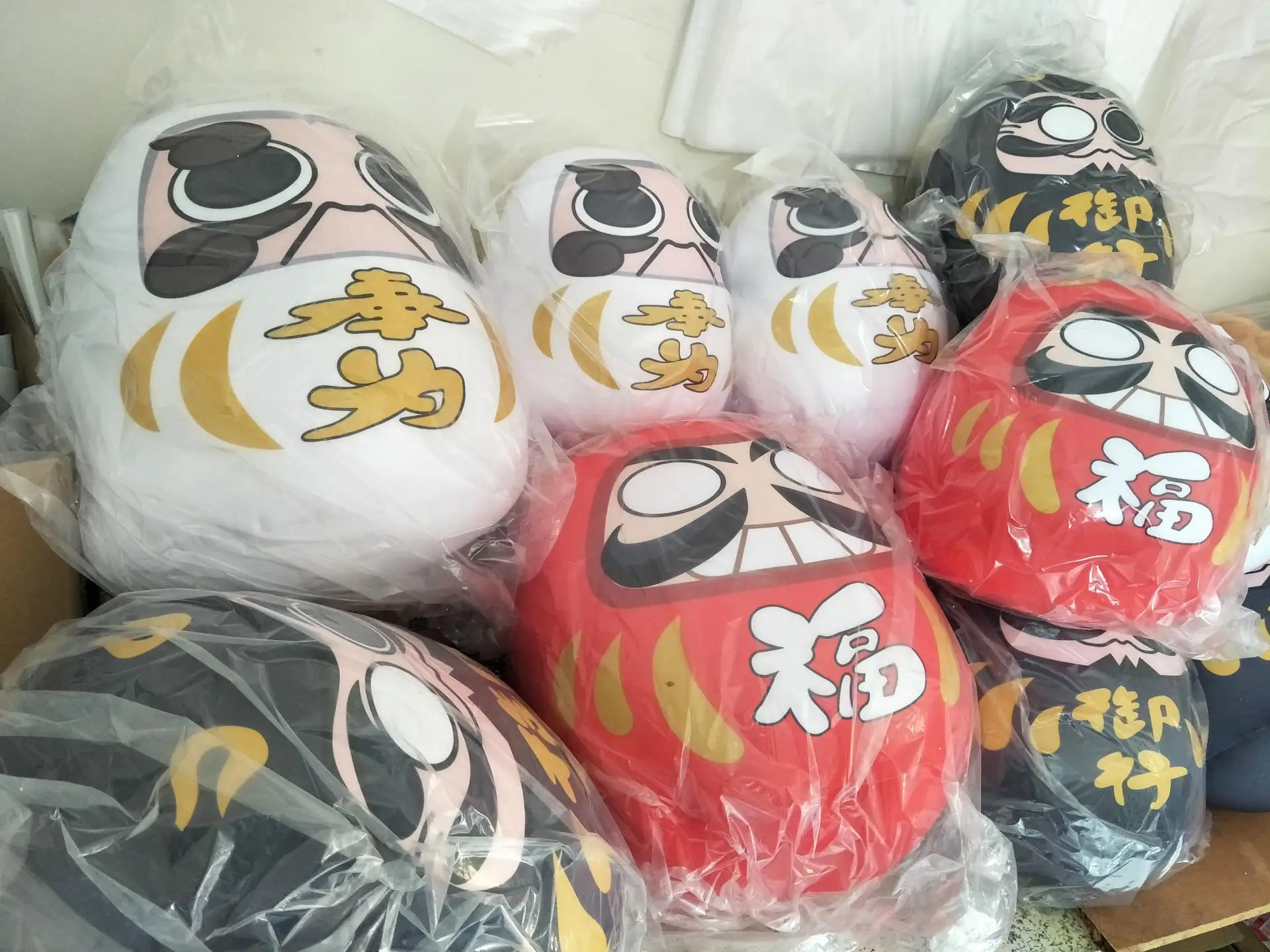 NetEase ручной путешествия сопутствующие товары милые подушки пены Частицы красный, белый и черный Чжао фу как yulai xing Dharma клецки