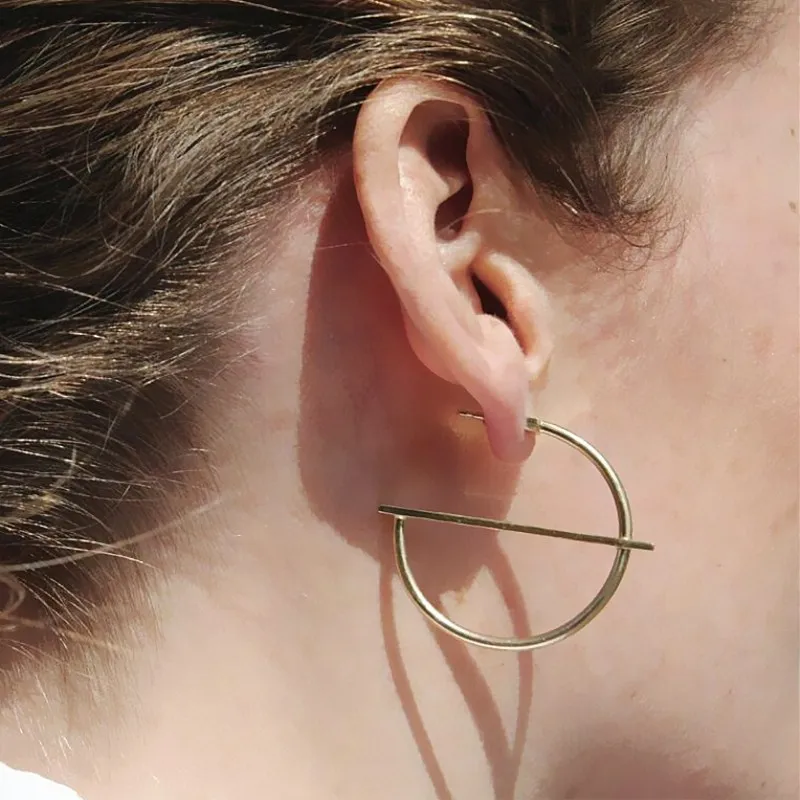 

Simple Fashion Golden Color Earrings for Women Round Geometric Stud Earrings 2019 Female Pendientes Jewelry Dropshipping
