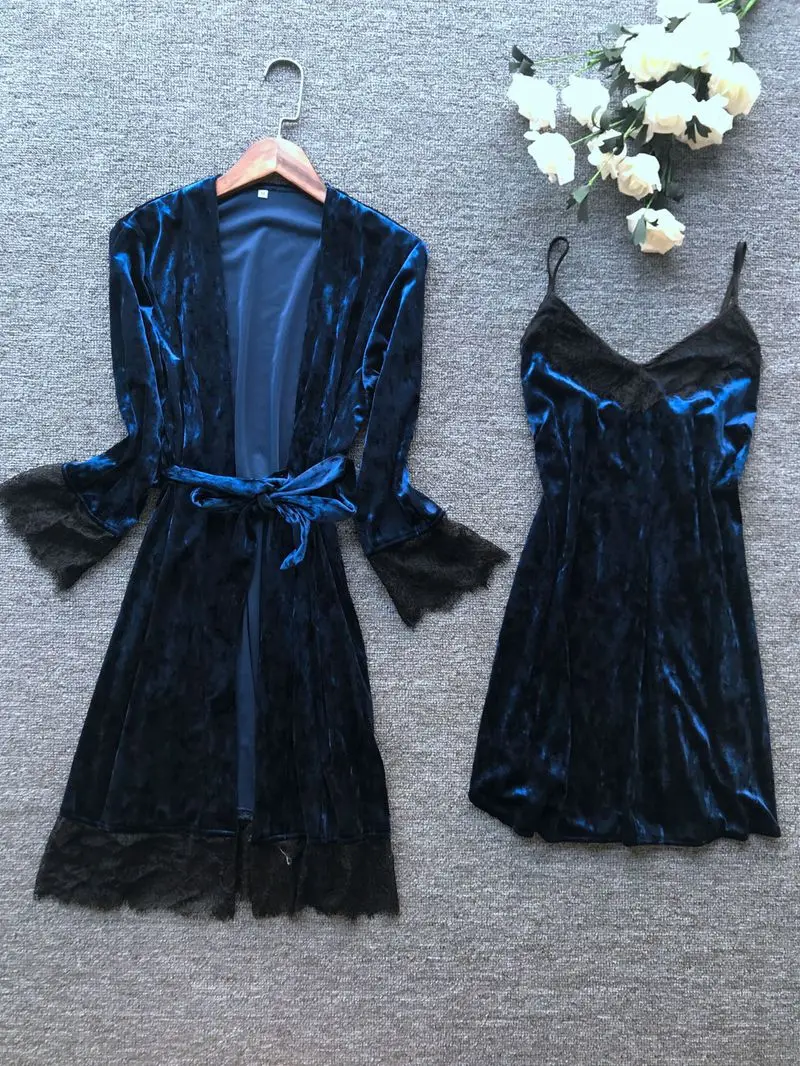 11731704803_2043651032