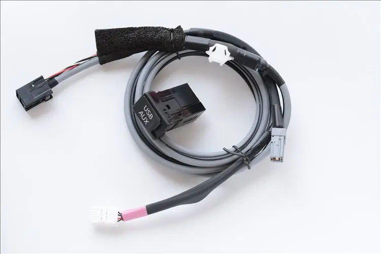 Biurlink AUX USB ВЫКЛЮЧАТЕЛЬ проводки для Toyota Corolla Camry RAV4 Prado Vios адаптер Порт комплект - Цвет: 2 pcs