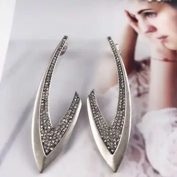 

19 New Geometric Sickle Fashion Earrings Inserted with Drilling Cold Wind V Shape rhinestone earring