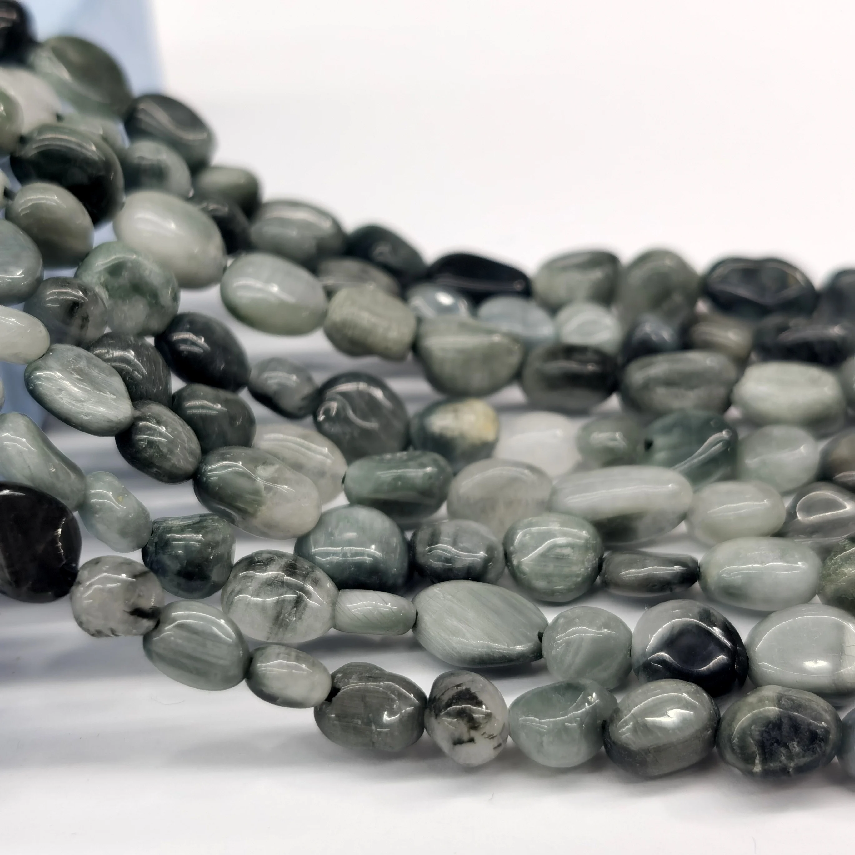

Natural 5*8 straight hole eagle eye gravel DIY essential long chain