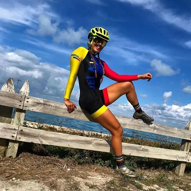 skinsuits 10 Frenesi Колумбии заднюю часть тела Пользовательские Лайкры скафандр Длинные рукава Триатлон дышащие велосипедные Комплект Одежда для велоспорта Ropa Ciclismo - Цвет: skinsuits 10