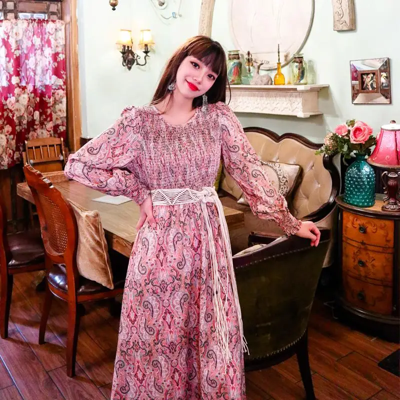 Video scene shooting autumn new national printed dress long skirt and belt