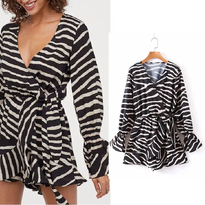 

Enking 2019 women chic animal pattern print playsuits V neck elastic waist bow tie sashes female sexy stylish jumpsuits