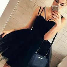 Выпускные платья черный мини-платье из тонкой ткани, а-силуэт на тонких бретелях с бретелями крест-накрест и простой дизайн клиента Бальные платья для выпускного вечера вечерние свадебные туфли