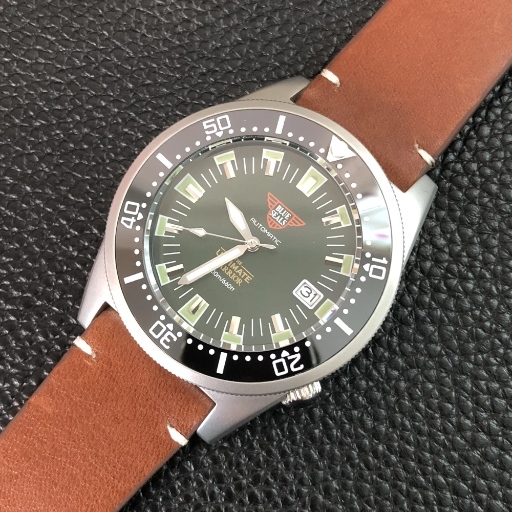 STEELDIVE 1979s сапфировые часы Автоматические Мужские C3 светящийся светильник 200 м водонепроницаемые часы для дайвинга Мужские механические часы NH35 часы - Цвет: Brown leather