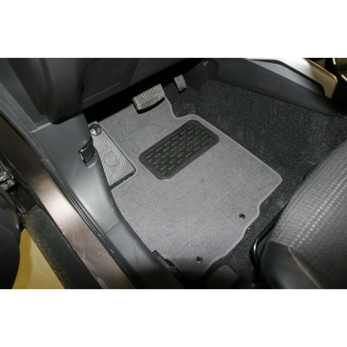 Коврики в салон citroen c4 aircross акпп 2012->, внед., 5 шт.(текс