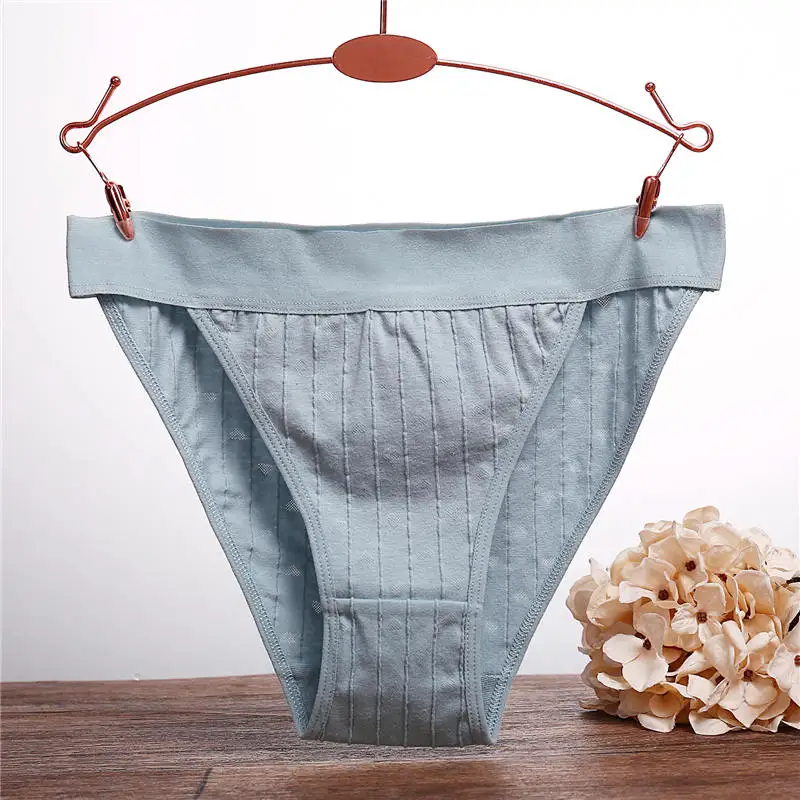 blue Women Cotton Panties Sexy Low Waist Underwear Panties for Female Lingerie Underpants Hollow Heart Embossed Briefs Solid Color - Цвет: blue